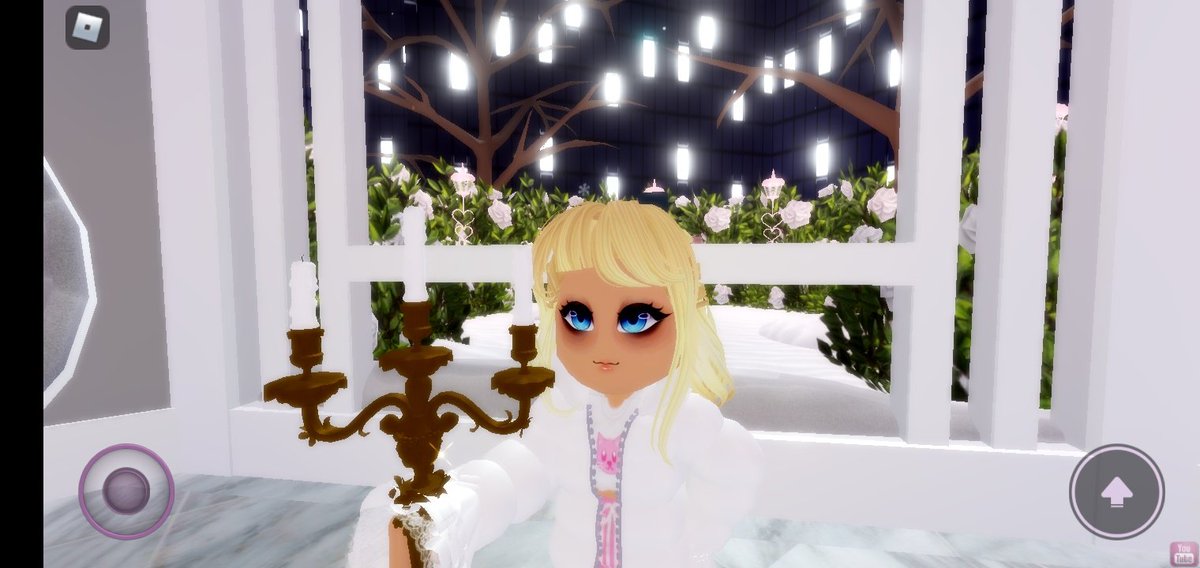 cutiemoonlight2's tweet photo. Hii! I'm sowwy I couldn't post day2 of royale high events gifts, So here's anways day2 and day3 fits
I love the way the turned out tho 😶🌫️
#Royalehigh #Xmas #Day2! #Newfits #day3 #Redoutits #Sleeves #Rh https://t.co/Bxgvz4OfLD