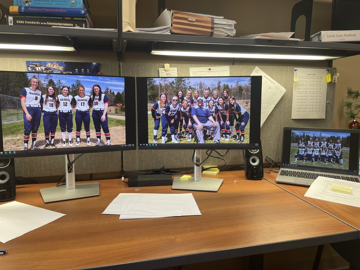 CLCRAIDERS_SB's tweet photo. When all 3 screen savers randomly hit the softball pics!!!! #springcomesoon https://t.co/9mYaHyUrFh