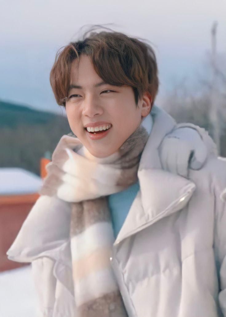 bitterswit05's tweet image. You are my light, my voice, my heart, I was so happy yesterday but even happier today knowing that it is your special day, take everything in and know that you deserve all the love that we ARMY will show you today, WE LOVE YOU KIM SEOKJIN, I LOVE YOU MY MOON! #HappyBirthdayJin