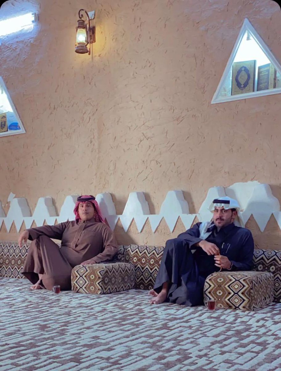 TBRadhi's tweet photo. سعدت اليوم بزيارة الصديق الغالي:
يوسف بن عيادة السلماني الشمري وإخوانه وأبناء عمومته في مركز #الحفير بـ #حائل 
@C2_hs 
كثر الله خيرهم وجمل الله حالهم على كرم الضيافة وحفاوة الاستقبال غير المستغربة 
 ⠀ 
"ماهو غريب الطيب من شمر الطيب
الطيب ميلاده هنا .. وسط #شمر" ☪︎.. https://t.co/lk67ywJ1Cd