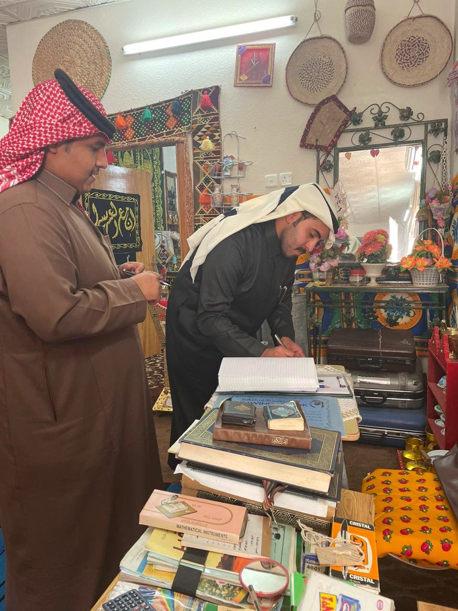 TBRadhi's tweet photo. سعدت اليوم بزيارة الصديق الغالي:
يوسف بن عيادة السلماني الشمري وإخوانه وأبناء عمومته في مركز #الحفير بـ #حائل 
@C2_hs 
كثر الله خيرهم وجمل الله حالهم على كرم الضيافة وحفاوة الاستقبال غير المستغربة 
 ⠀ 
"ماهو غريب الطيب من شمر الطيب
الطيب ميلاده هنا .. وسط #شمر" ☪︎.. https://t.co/lk67ywJ1Cd