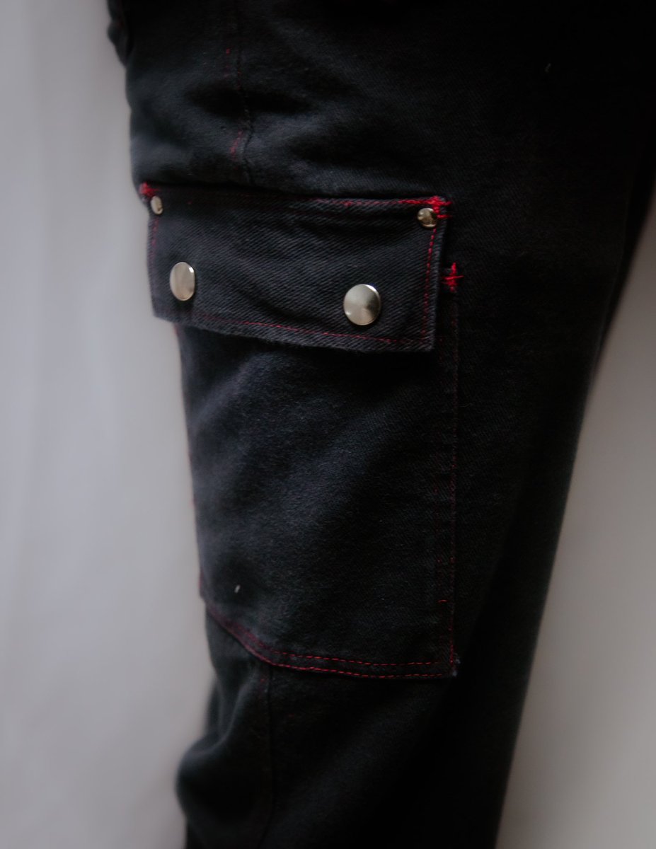 byefrisbie's tweet photo. Black 10 oz denim pants featuring removable pocket chains, contrast stitching, side pocket, and front zippers allowing the pants to be worn above shoes or flared on top. https://t.co/msRgor24Z8