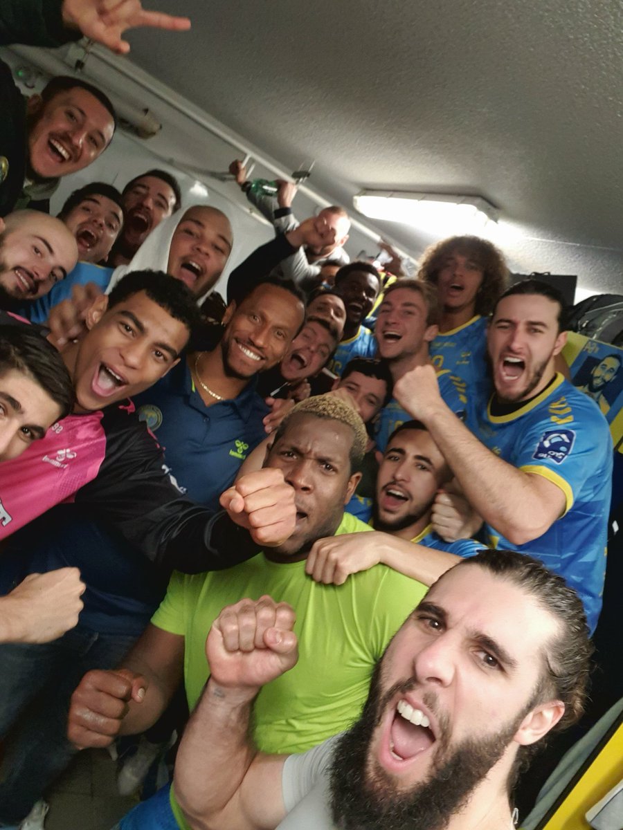 Victoire !!!! Impossible de perde le jour de l'entrée au Hall of fame de <a href="/PatAnnonay/">BakerySwap</a> 🔥🔥🔥
#Victoire #angers #proligue #tremblayhandball #jauneetbleu #rugirensemble #terredehandball #work #handball #gardien #goalkeeper #tremblay