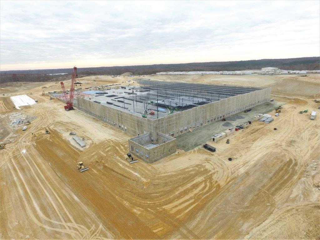 E.E. Reed – East Coast is excited to share the progress of the 650k square foot distribution facility that we are building in Stafford, VA.  We have poured more than 20k cubic yards of concrete to date, and plan on pouring over 35k cubic yards of concrete by the end of the job.