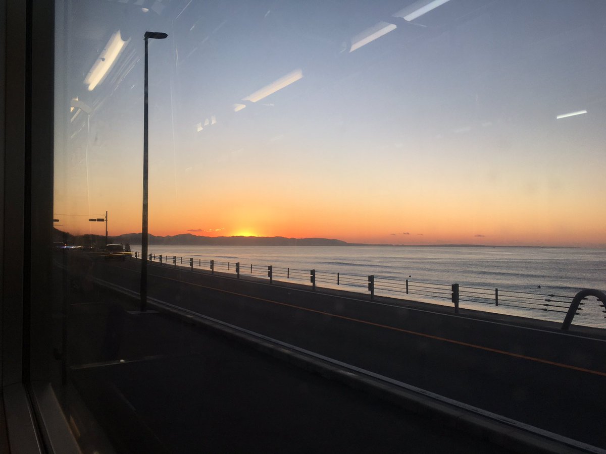 GreenEy00104783's tweet photo. 夜明け https://t.co/MAykvZskoE