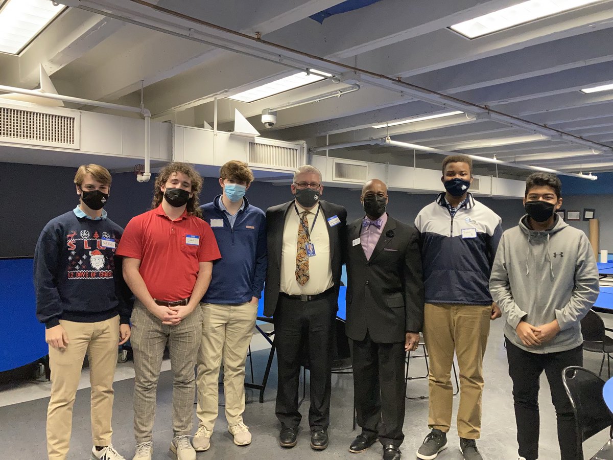 Sluhpresident's tweet photo. Great to be w my friend &amp; colleague Dr. Clark as we celebrated the Loyola &amp; SLUH Xmas Party w the LA Knights! Games, pizza, prizes, gifts &amp; laughs. Thx to our Jr Bill volunteers &amp; SLUH Alumni Moms that made it possible. #AMDG https://t.co/NH3XKeHrV1