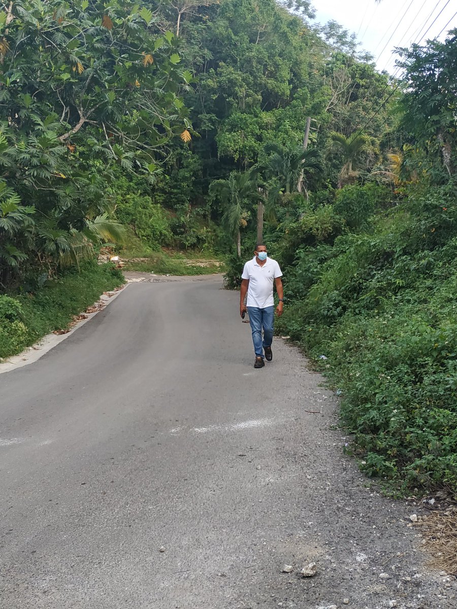 EasternJlp's tweet photo. Constituency day another day with and amongst the people.

#BuildBackStronger 
#easternhanoverja 
#mpbrown 
#mrspoon
#wecare
#daveisalwaysaround 
#WeCareForYou 
#representationmatters 
#representationmade
#Haddington 
#cacooncastle https://t.co/ibRZcKujid