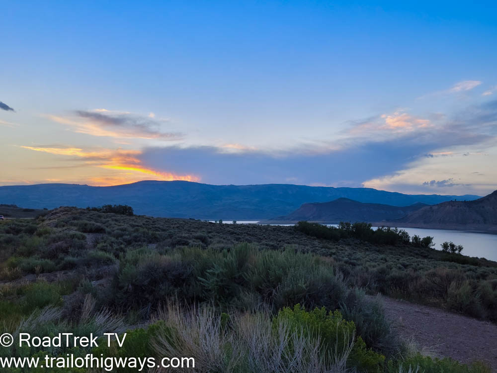 RoadTrekTV's tweet photo. Evening settles in 
:
#optoutside #hiking #rockymountains #outdoorapparel #roadtrip #trail #hike #trailtrash #flyfishing #flytying #colorado #getoutside #lovelives #outdooradventures #hiking #outdoorapparel #trailbum https://t.co/EF8H0rOvlM