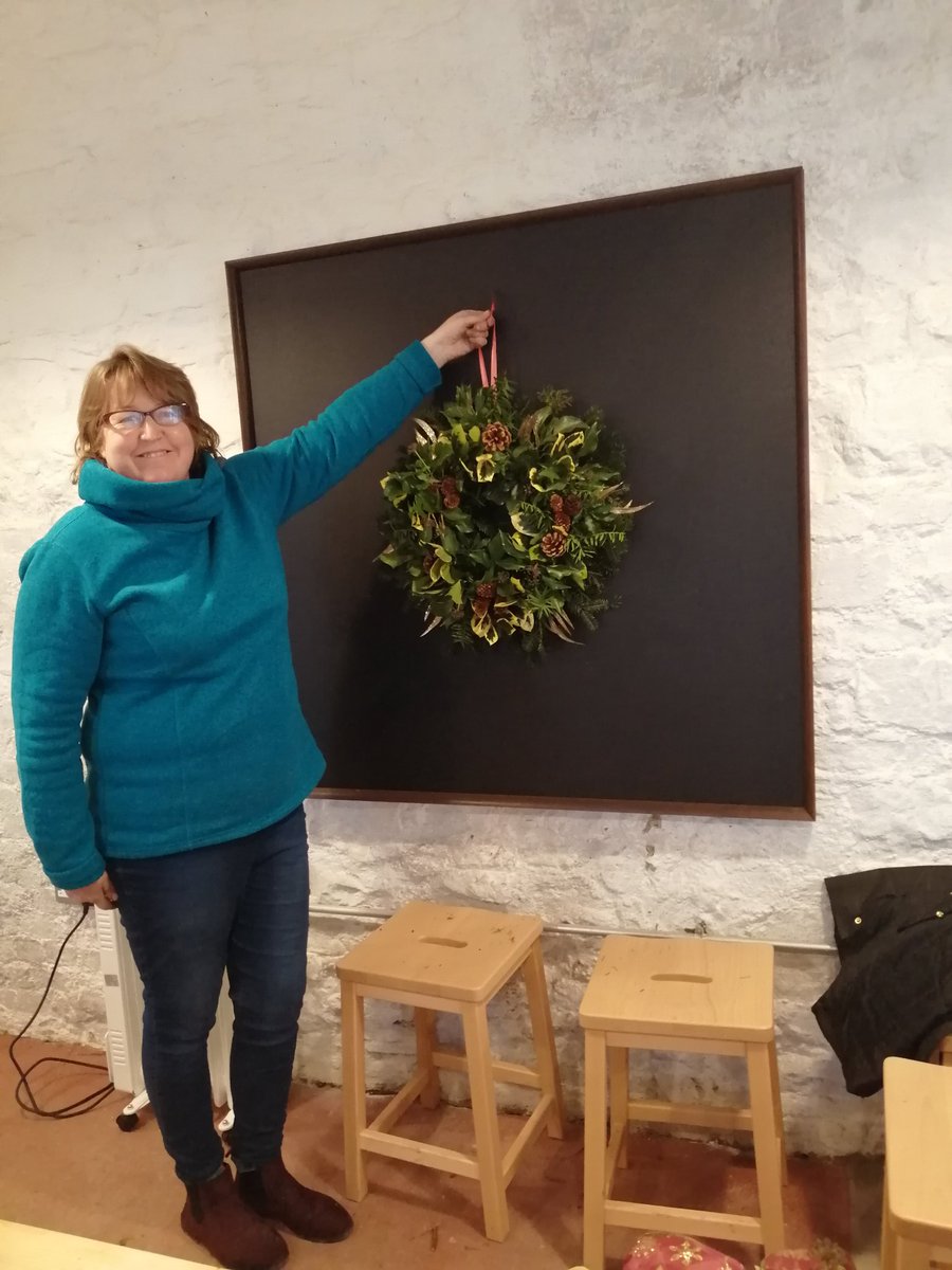 Cott5J's tweet photo. @ThePictonCastle Thank you to Elsa for sharing her floral art 💐 skills this morning. Really lovely setting in the Heritage Centre. A wonderfully festive workshop in the most beautiful surroundings #PictonCastleGardens #Pembrokeshire #ChristmasCraft https://t.co/yb1zVFW0jR