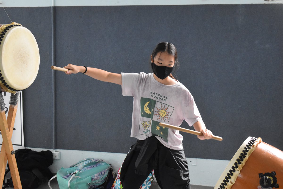 HMSDolphinsNow's tweet image. Select #Taiko students practice in their choice #ElectiveClass.
This trimester elective class options also include: Hiki No Select, Basketball, Leisure and Games, Plamo, Intro to Spanish, Costume Production, Games of the World, and Crochet.