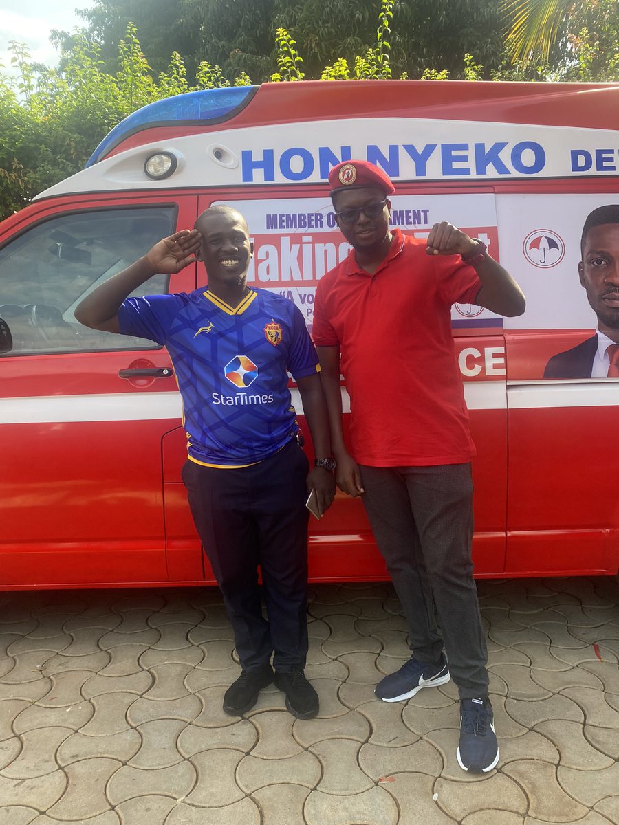 AH_mugerwa's tweet photo. It was a great honor as we unveiled @NyekoHon Makindye East constituency ambulance. #ServiceAndAccountability @NUP_Ug Thank you comrade for such a splendid contribution to the constituency. https://t.co/PyQ1RsyEqS