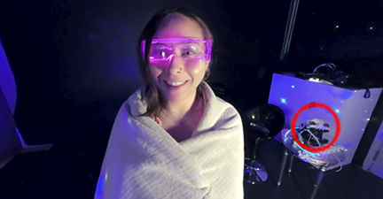 3 pic. Here are a few screencaps from the roughcut of https://t.co/CxTRviOjYM Season 1 Episode 1 "Forbidden" with the beautiful and filthy Jamie Bay in her cyberpunk body-mod clinic. Got a little fisting action in this one. ;D https://t.co/Khk175jfe1