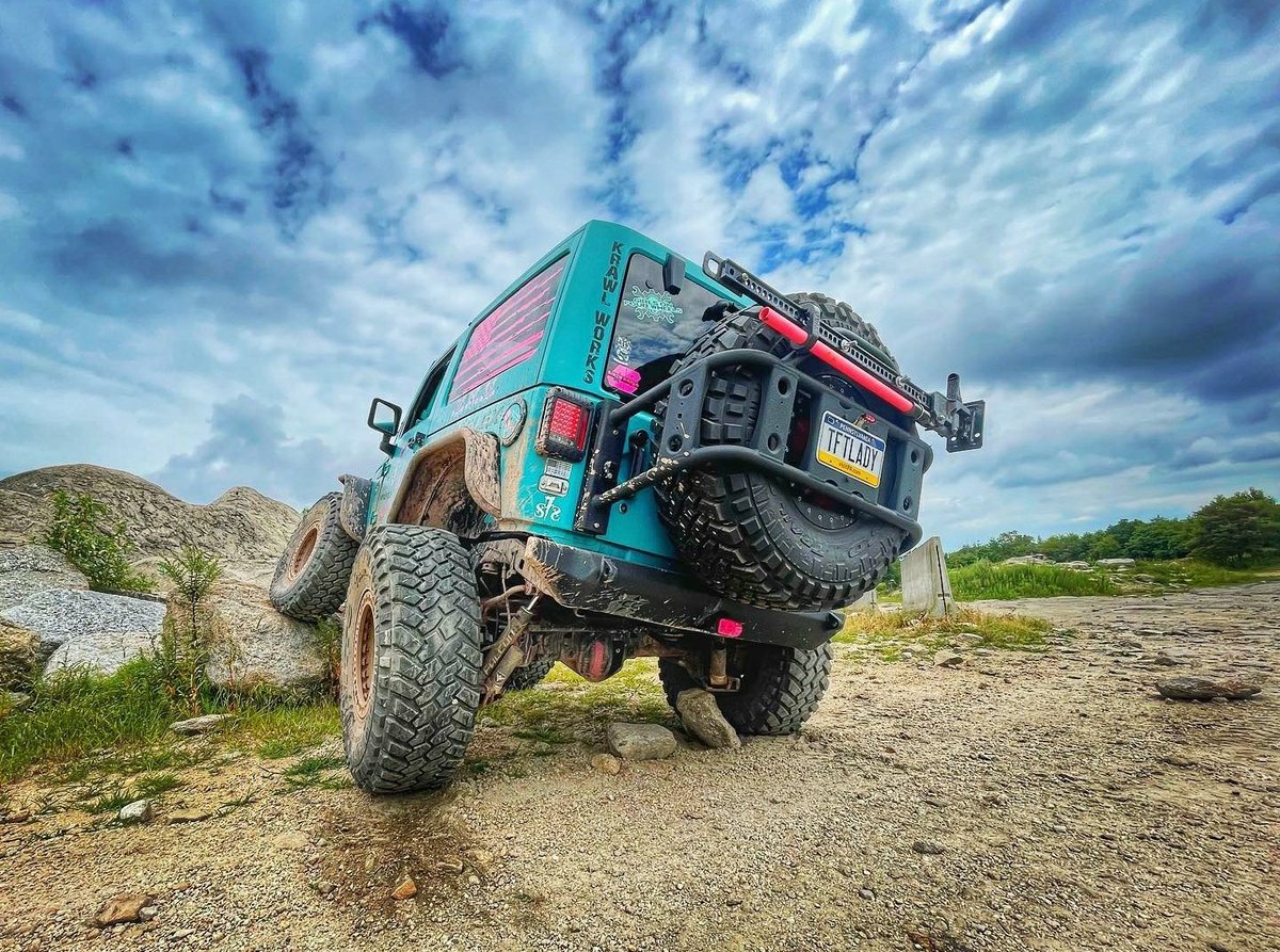 Happy Flexy Friday! #legendary1941 #jeeplife @wve1022 <a href="/Shelli69jeeper/">Michelle Stevens Wagner</a> <a href="/SolarTJChick/">Solar TJ Chick™</a> <a href="/XBullofficial/">X-Bull official</a> <a href="/JeepsGreen/">GreenJeepsOnly</a> <a href="/TopJeepers/">Top Jeepers</a> @ReturnCheck <a href="/DirtLifeApparel/">Dirt Life Apparel</a> <a href="/rpx53/">Rod O|||||||O</a> <a href="/agocs_jodi/">Jodi</a> <a href="/steelecreations/">Beverly Steele</a> <a href="/7026saki/">saki7026</a> #jeep <a href="/ItsaJeepWorld/">ItsaJeepWorld</a> <a href="/KrawlAmerica/">Krawl America®OlllllllO</a> @Jeephoodshots
📸 (thebeauty_jk) on Instagram
