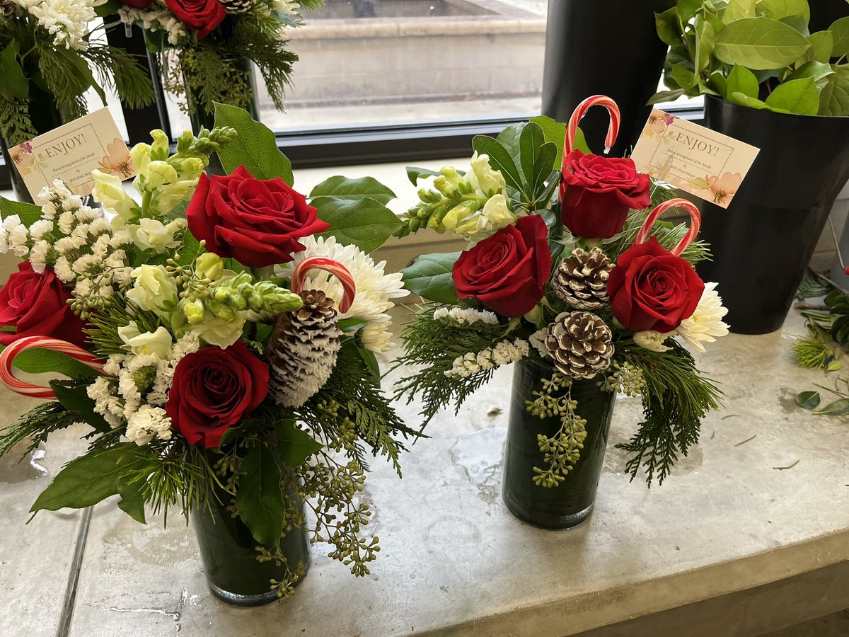FloralBos's tweet photo. DECEMBER 2021 Floral Arrangement of the Month “Winter Delight” Theme. 4th period did a fabulous job on these! @EMSISD_CTE #Bostrong https://t.co/1JGmGYVBow