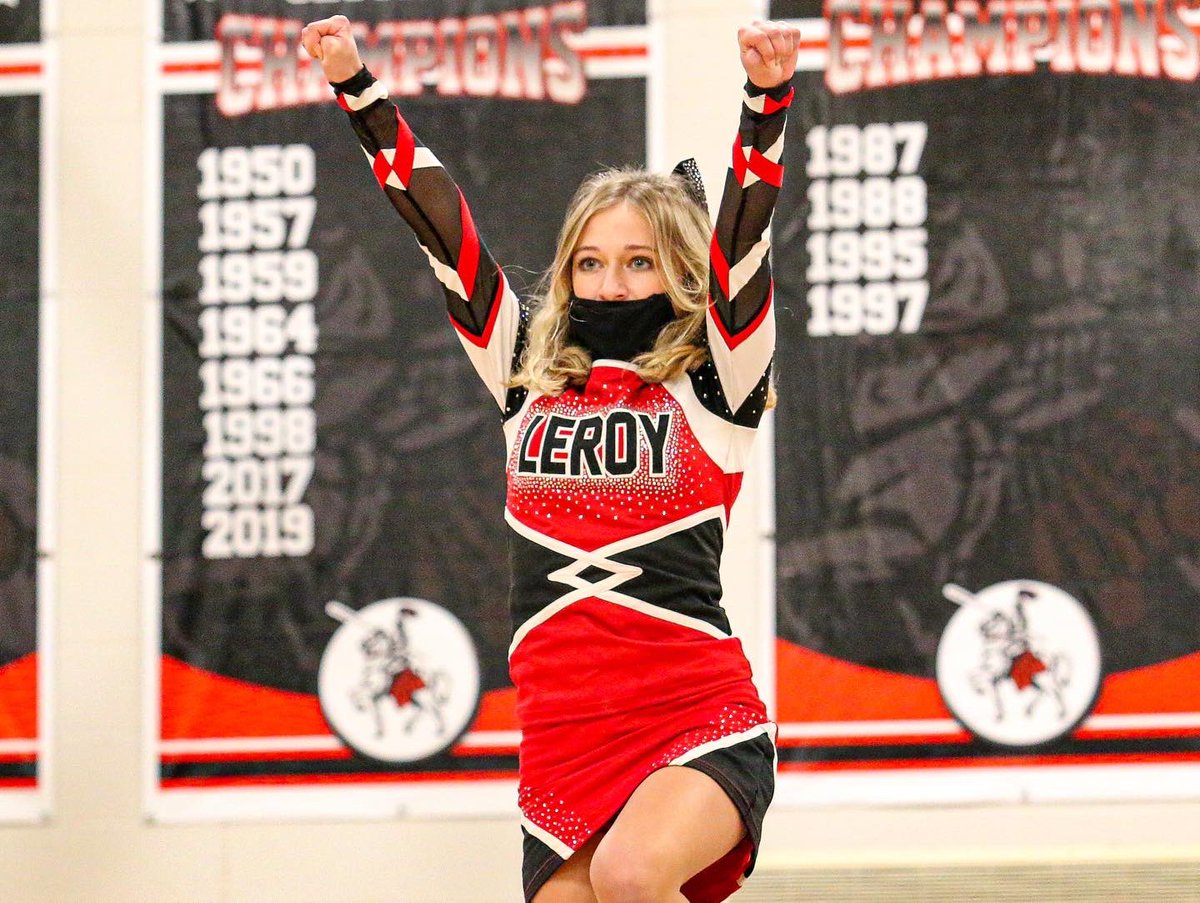 (1/2)
Varsity Cheer was back on the sidelines tonight cheering on our Varsity Boys Basketball team!

So awesome to have our Knights back in action! Coach Turman &amp; her incredible team have high hopes this season! Stay tuned!

Way to go, Knights!

#LVC❤️🖤