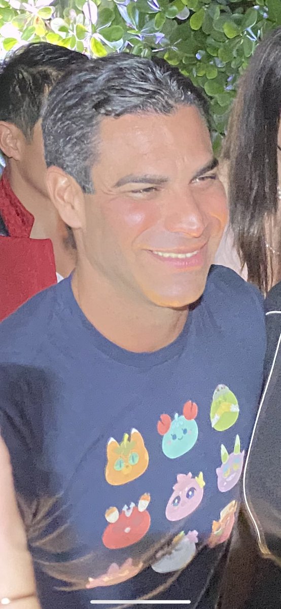 shentong's tweet photo. Miami Mayor #Suarez Francis X. Suarez speaking about #metaverse and @AxieInfinity now https://t.co/fiifXk6FCS