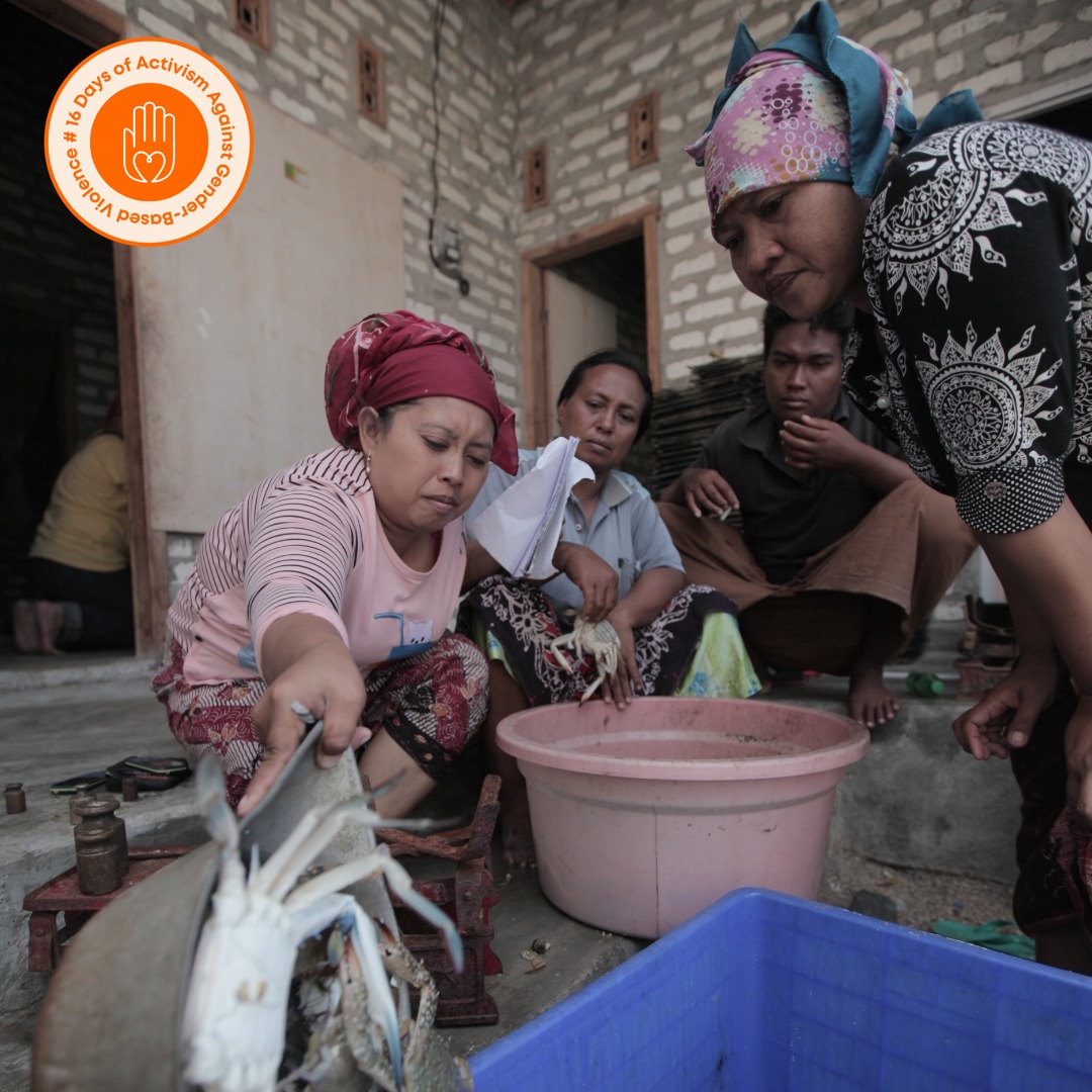 UNDP Indonesia (@undpindonesia) on Twitter photo #16days - Grab some seafood platters for your weekend? 🦀🦐🐠
#DidYouKnow that millions of women worldwide work as fishers? and yet equal access and treatment for fisherwomen remain an elusive goal.
Read our article from UNDP’s <a href="/GlobalMarineCo1/">Global Marine Commodities International Project</a>
👉bit.ly/16daysGMC #16days - Grab some seafood platters for your weekend? 🦀🦐🐠
#DidYouKnow that millions of women worldwide work as fishers? and yet equal access and treatment for fisherwomen remain an elusive goal.
Read our article from UNDP’s <a href="/GlobalMarineCo1/">Global Marine Commodities International Project</a>
👉bit.ly/16daysGMC