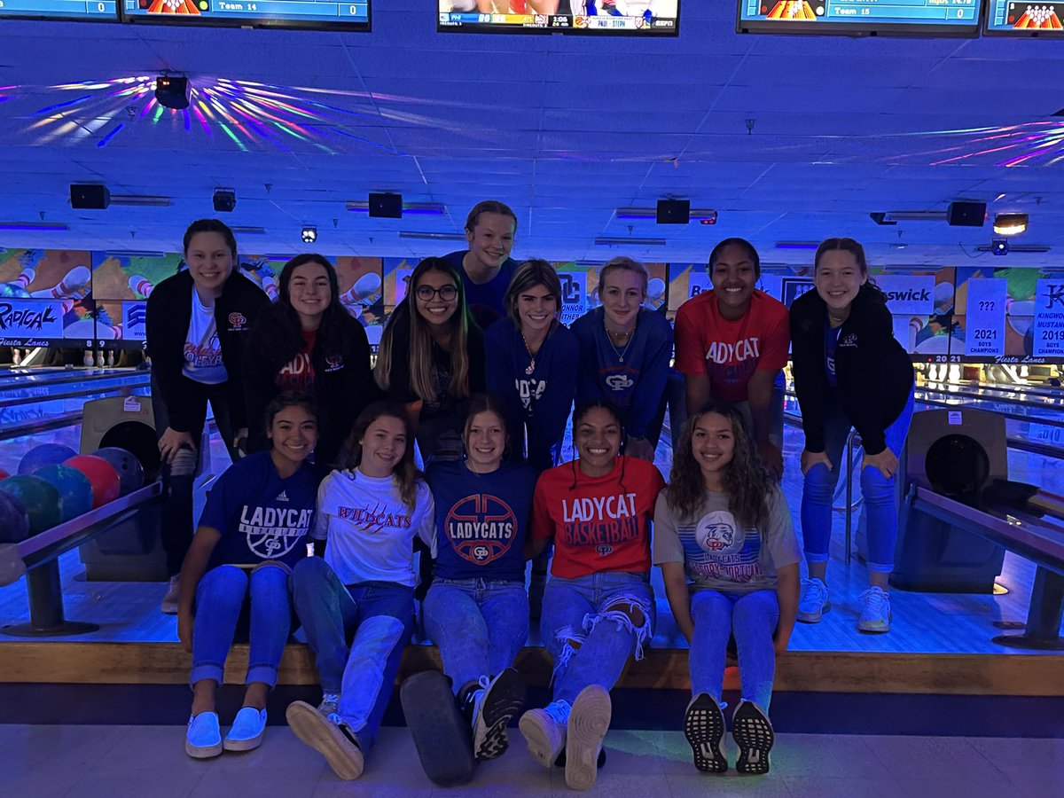GP_Wildcat_GBB's tweet photo. GP Girls are 2-2 in the Navarro tourney. Play again tomorrow at 4:30, but we had some good team bonding tonight!!! https://t.co/UnE3sR3bMD
