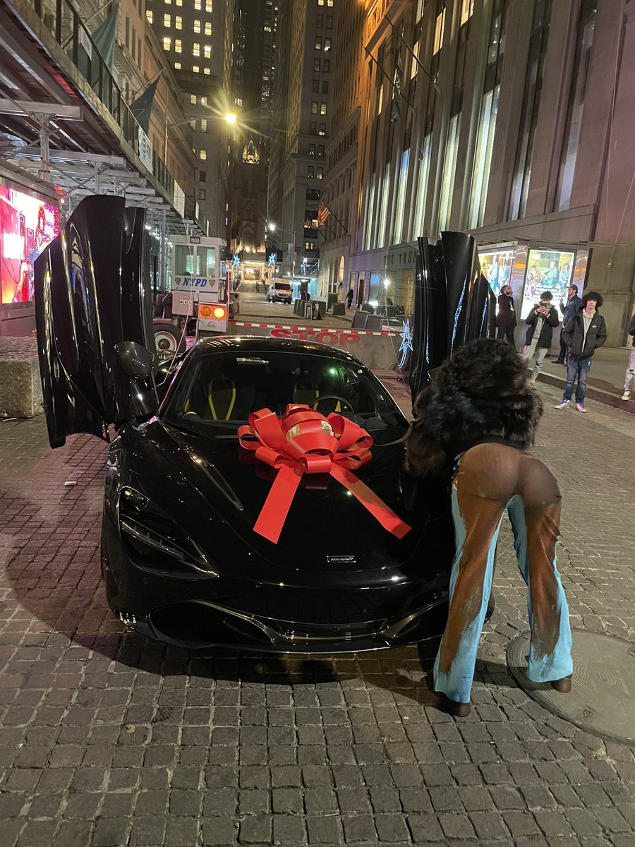 Lil Uzi Vert Gifts JT A McLaren For Her Birthday: "I'm So In Love" –  HotNewHipHop