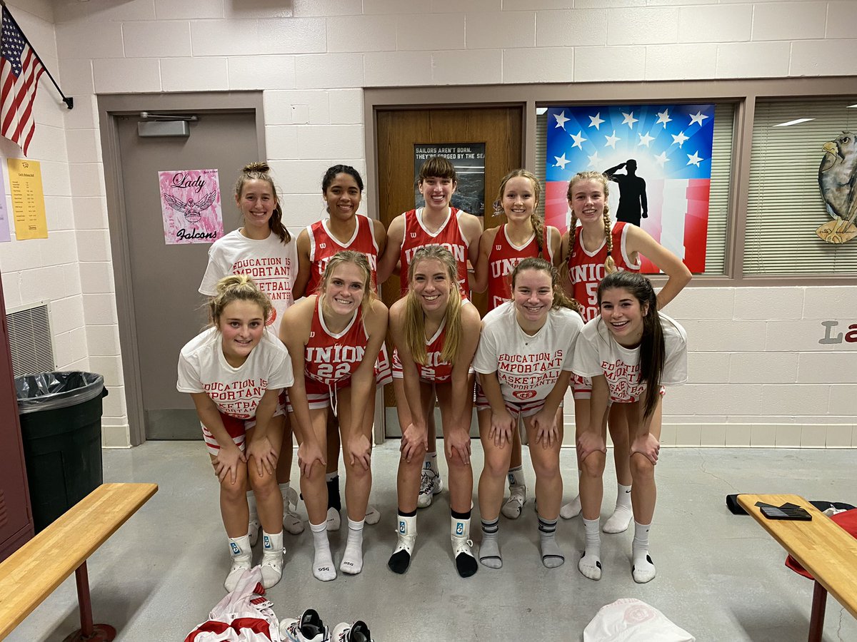 Tonight was a great night for the Broncos as the program went 3-0 at Westosha! Coaches, players and fans celebrated the life of Jackson Sparks by wearing baseball jerseys in his honor. #jerseysforjackson #Jerseys4Jackson