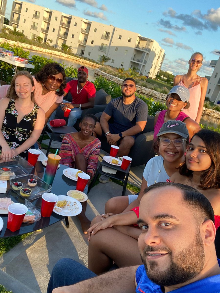 RotaractBlue's tweet image. Thank you for making our annual Friendsgiving so memorable. Here is to another year of blessings! 💙