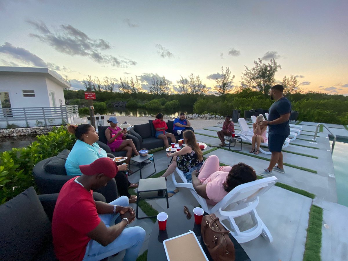 RotaractBlue's tweet image. Thank you for making our annual Friendsgiving so memorable. Here is to another year of blessings! 💙