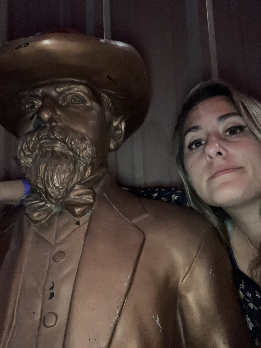 DrScarlettSmash's tweet image. My friend tonight that is listening to all I have to say! #Friends #life #newchanges #newlife