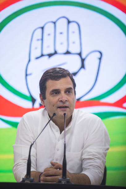 LutyensMediaIN's tweet photo. पूर्व कांग्रेस अध्यक्ष राहुल गांधी कल प्रयागराज आ सकते हैं !! https://t.co/42A11rENUg