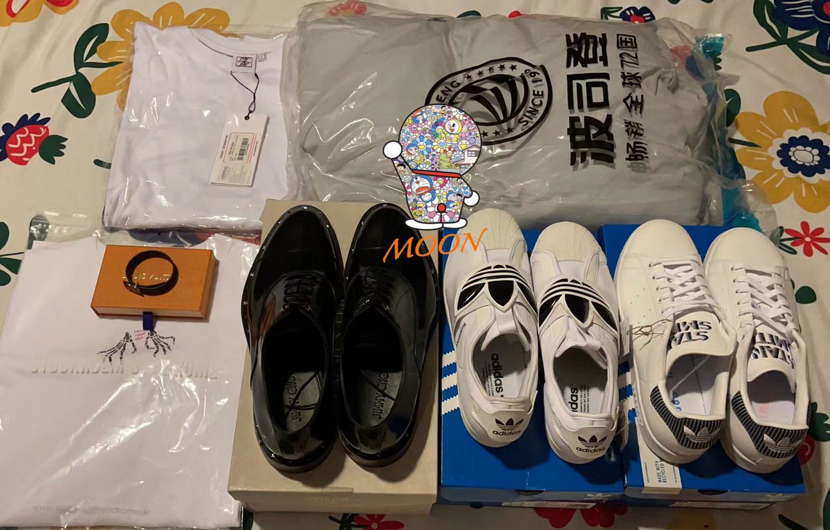 Happy birthday Gulf！
Gift 2: Hermes clothes, LV, Jimmy Choo shoes, Dior，YSL clothes, and some other brands. I hope you like it. Part of the last time, part of it is sent today.
<a href="/gulfkanawut/">gulfkanawut</a> 
#GulfKanawut 
#24thKANAWUTDay