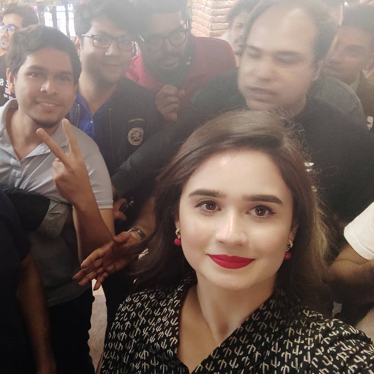 mdalijunaed95's tweet photo. Mission Extreme - মিশন এক্সট্রিম a new era Of Bangladeshi Cine-Universe!
sudden meet with our star #Oishee 🔥
#missionextreme #banglamovie #RnaR #moviereview #missbangladesh https://t.co/e5s8fDl02n