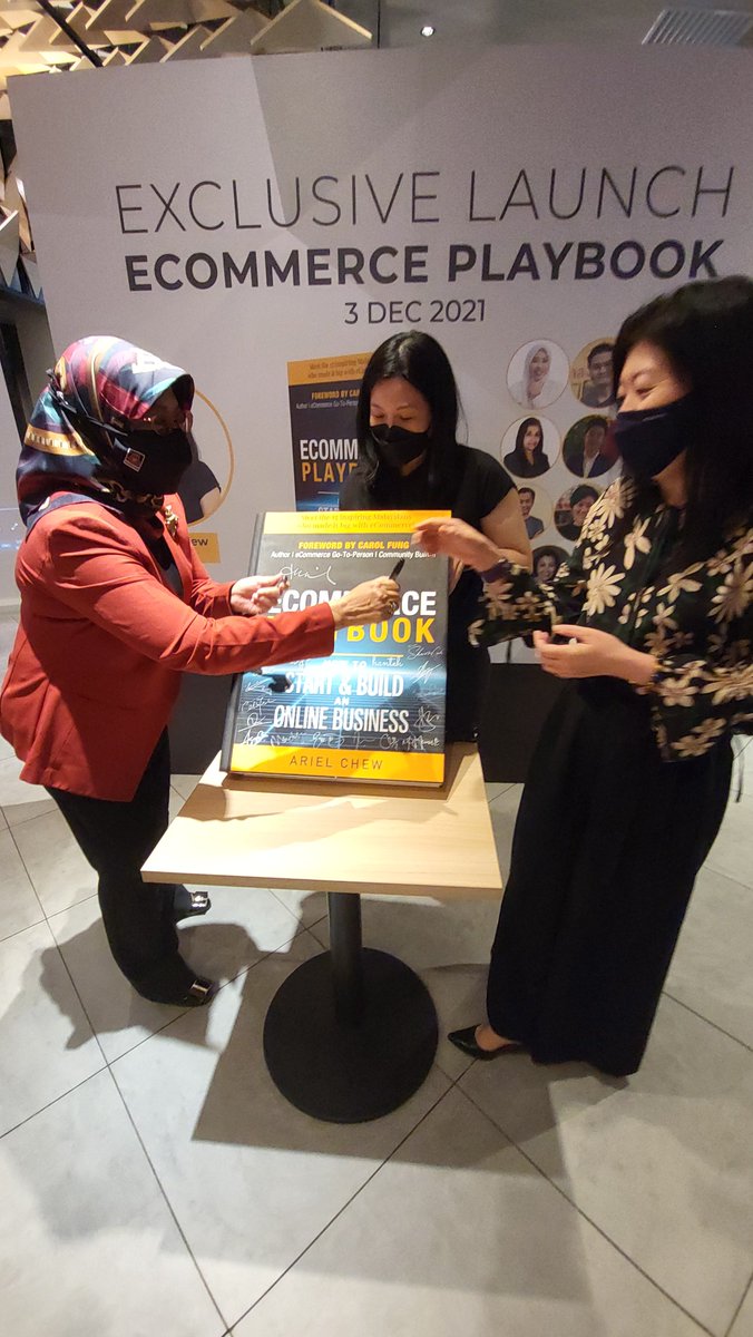Carol_Fung's tweet photo. An honour to be part of thie small community project featuring 15 eCommerce Sellers dabble in multiple platform of their expertise sharing their strength and weaknesses. Thanks again to the community's support to make this an eventful day!
#eCommercePlaybook #eCommerceHeroes https://t.co/FoXt0cmoXh