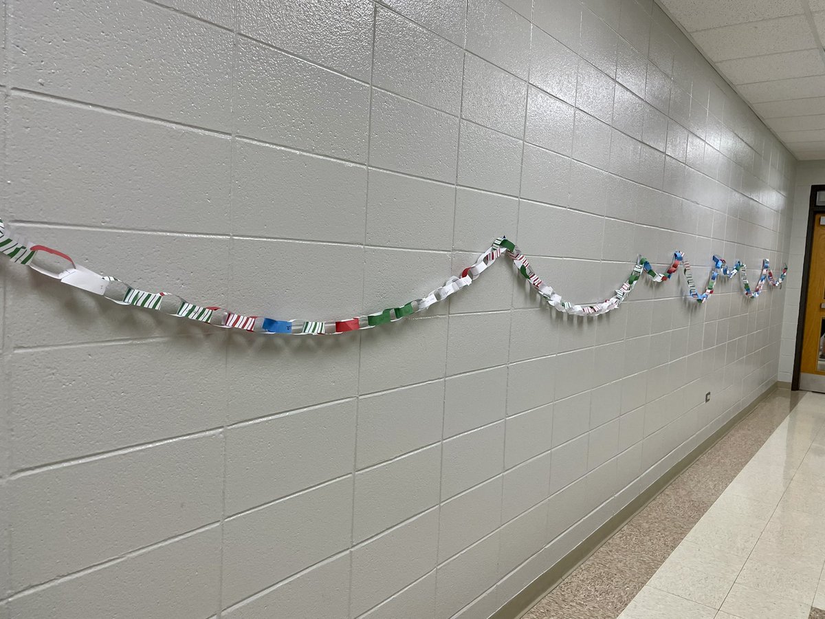 Welch White Tigers making garlands of gratitude. For every act of kindness, a link is earned. 405 links in the first 2 days and growing!