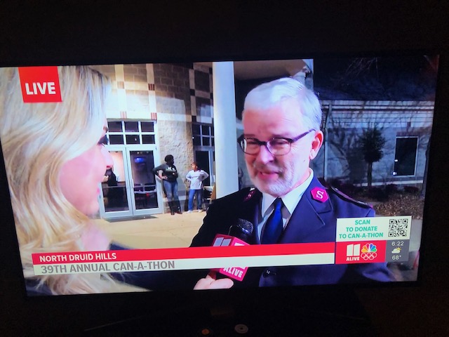 jeffsheehan's tweet photo. S/O @CaraKneer for a GR8 interview with Major Parker of @SalvationArmyA &amp; for all that you, @11AliveNews , @11alive, &amp; @publix did to help make today's #CanAThon so successful!. 275K+ will feed a lot of people. #SalvationArmy https://t.co/p901MNjxBI