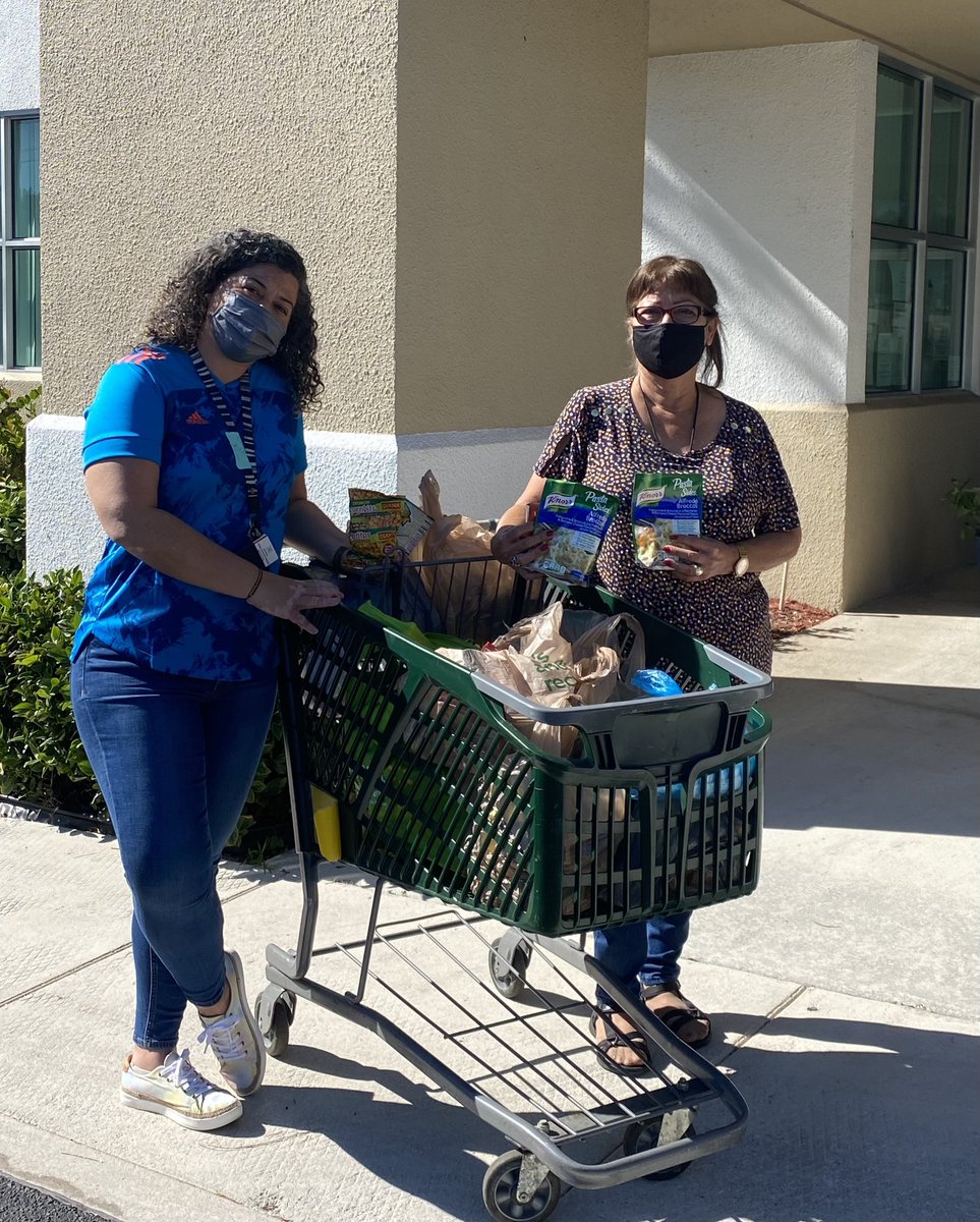 @lia_woodlandsms We finally delivery the can food for the #Thanksgiving2021  food drive to #SalvationArmy Lake Worth FL. @latinosinacti0n  ready to plan the next one. #latinos #community