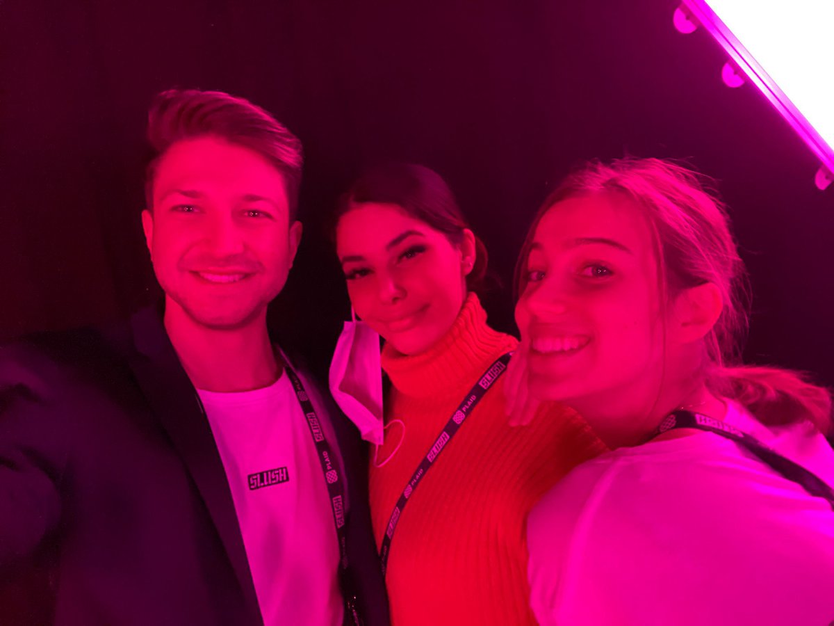 At Slush (known worldwide startup and tech event) with first and third year <a href="/MetropoliaBiz/">Metropolia Business School</a> students. One in a lifetime experience, listening to the incredibly inspiring Miki Kuusi, Co-founder and CEO of Wolt and Tony Xu, Co-founder and CEO of Doordash💚 #metropoliabiz