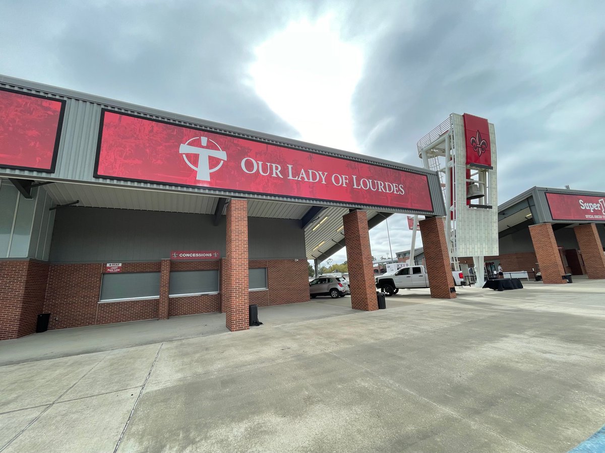 EatKOK_'s tweet photo. Come see us at Cajun Field tomorrow! ๐ถโ๏ธ
Serving in the concession stand next to the bell behind the end zone ๐
#geauxcajuns #PackTheField #KOK #EatKOK #lafayette #acadiana https://t.co/zf1RNPVcEX