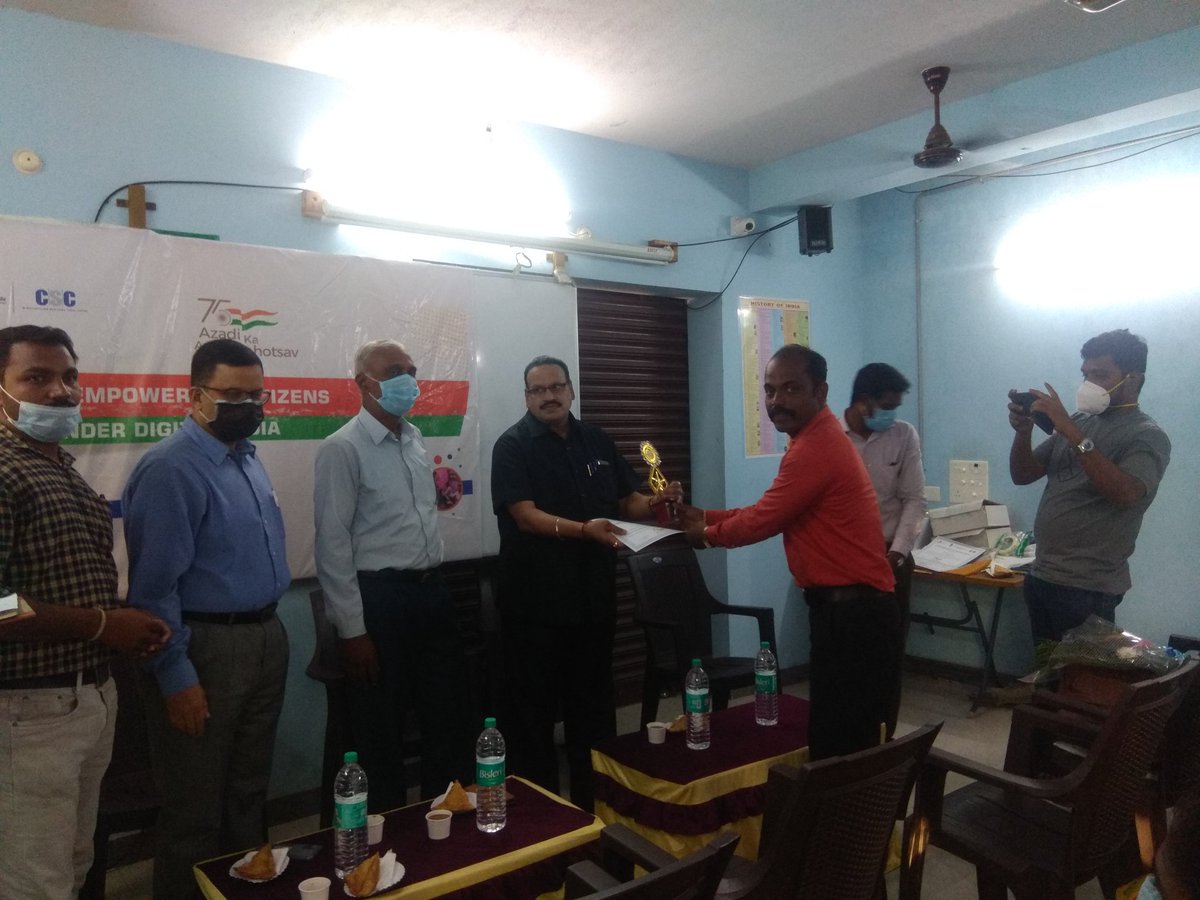 FriendsUmapathy's tweet photo. #Puducherry Celebration Azadi Ka Amrit Mohatsav with CSC VLEs and Chief Guest from Directorate IT and CSC Officials @dintya15 @csc_south https://t.co/EFrtE1XbqX