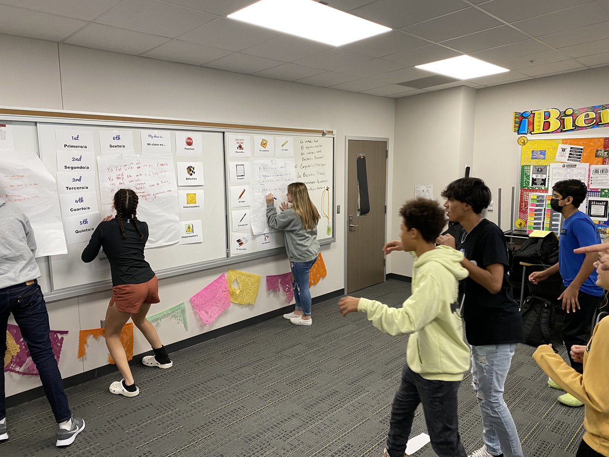 Relay collaborative writing to burn some Friday energy while growing our proficiency! 🏃🏻‍♂️🏃🏻‍♀️ #KatyISDLOTE <a href="/jhslote/">JHS LOTE</a>