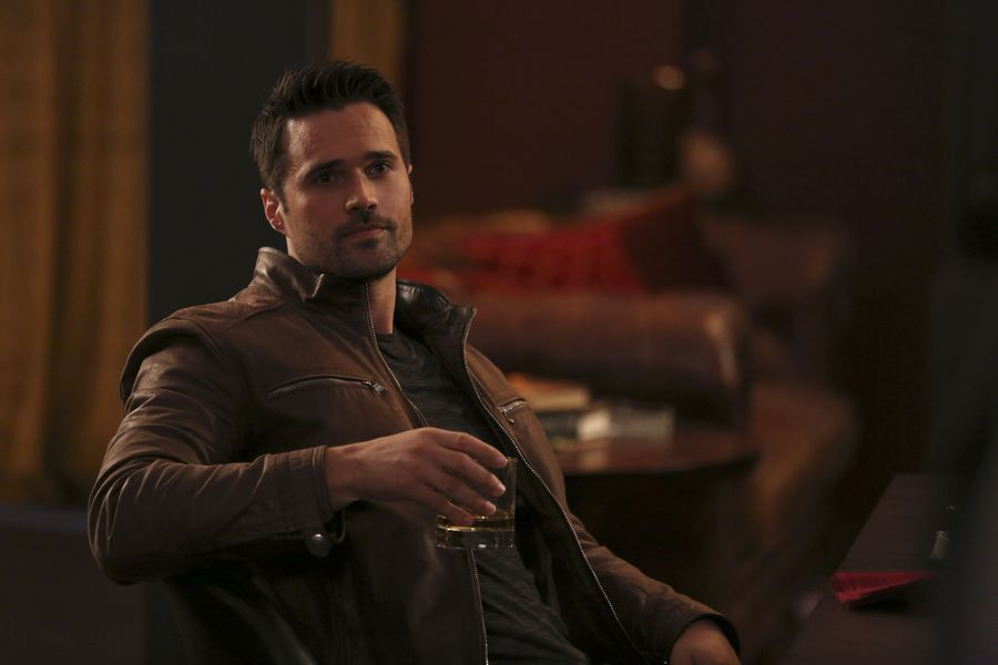 alvarowtf's tweet photo. #GrantWard (#BrettDalton) el musculitos de las primeras temporadas, entendible que fuera un traidor e imperdonable la historia post #ElSoldadoDeInvierno. Tuvo un pase con ser el bicho que creó a HYDRA, la única historia buena que le dieron.
#Marvel #AgentsOfSHIELD https://t.co/JSQgR8dSap