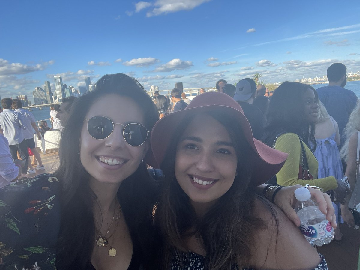 NFTGirl tweet media