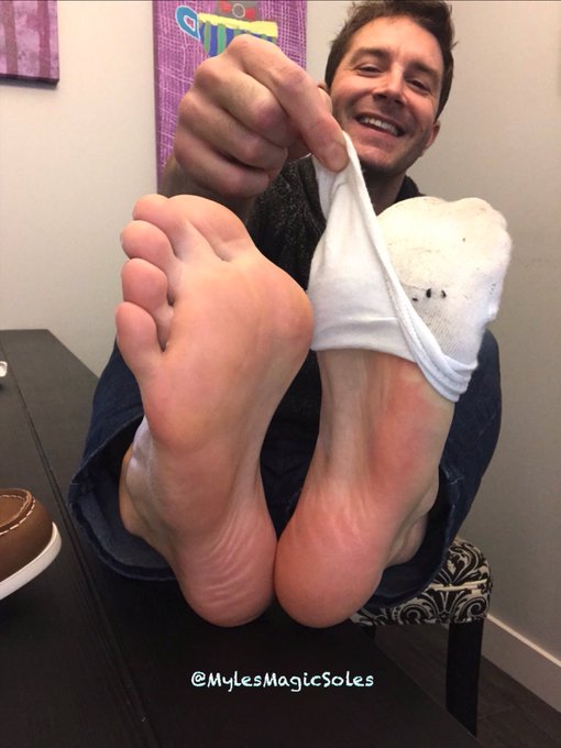 Ready to sniff, kiss &amp; lick the rest of this sock off professor?   #sexymalefeet #malefeet #malesoles<a href="/tag/malefeet"class="tags"><span>#malefeet</span></a><a href="/tag/perfectsoles"class="tags"><span>#perfectsoles</span></a><a href="/tag/malefootfetish"class="tags"><span>#malefootfetish</span></a><a href="/tag/plumpsoles"class="tags"><span>#plumpsoles</span></a>