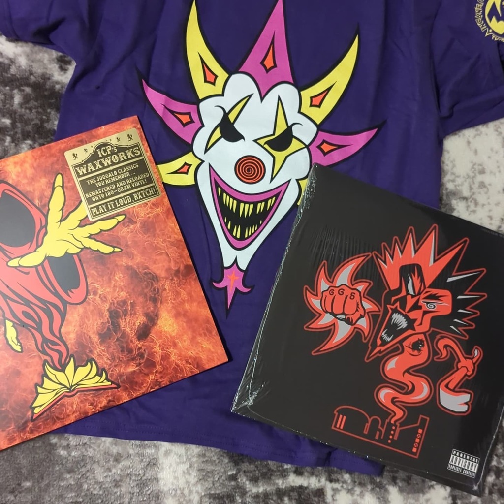 DeckOneDealt's tweet photo. Black Friday haul came in already!
#icp #vinyl #mdp #mightydeathpop #hellspit#fff #redfred #665 #merch #haul #blackfriday https://t.co/cMLd7jYJ6Z https://t.co/QYPJikzjjb