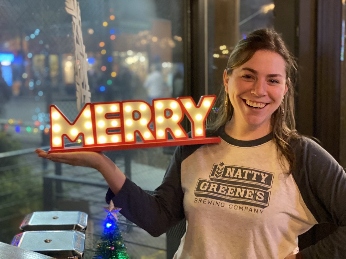 Natty_Greenes's tweet photo. Stop by during the Festival of Lights tonight! We’re open until 12am 🍻
.
.
.
#nattygreenes
#ncbrewery #greensboronc #triadbeer #downtowngreensboro #craftbrewery #drinklocal #336beer #ncbeer #dgso https://t.co/1fuEwB58Dw