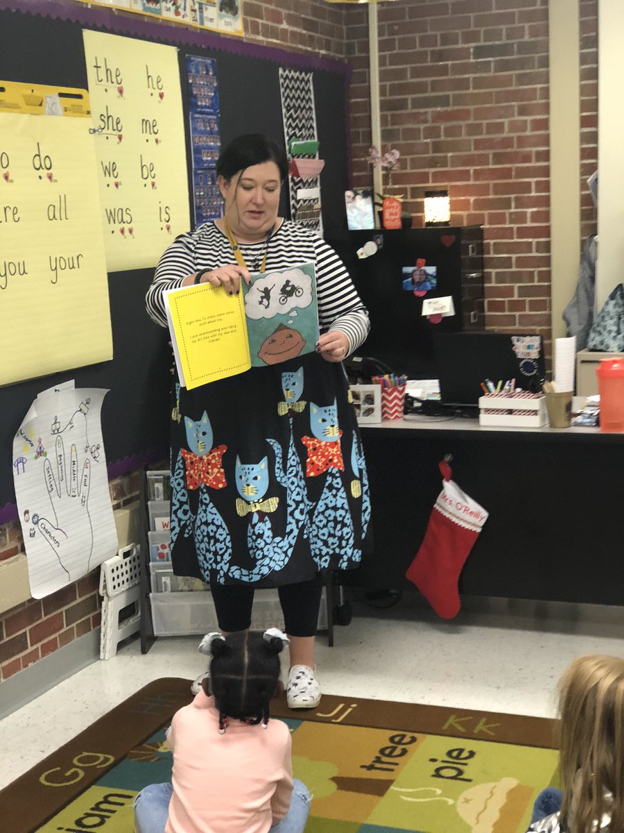 To hear the book read and discussed by the actual illustrator <a href="/MrsTheen/">Jennifer Theen</a> was 🤩🤩🤩 #ISDstrong #YouOTTtobehere #isdkinder 
<a href="/OttBearCubs/">Christian Ott Elementary</a> 
Thank you, Mrs. Theen! 💙💛💙💛