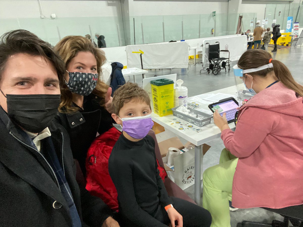 JustinTrudeau's tweet image. The best thing we can do for ourselves, our kids, and all of our loved ones is to get vaccinated. Sophie and I already got our shots - and today, Hadrien got his first one. If you or your kids haven’t gotten yours yet, please, get them as soon as you can.