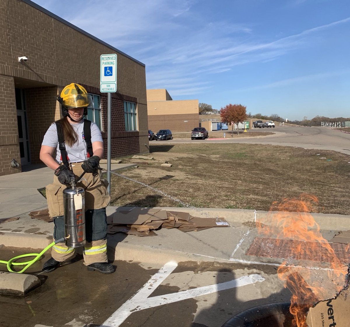 BfdCte's tweet photo. Our BISD Fire Academy juniors and seniors got to experience first hand how different types of extinguishers work on actual fire! @burleson_cte @CHSSpartans @BHSElks #BISDFireAcademy https://t.co/24p4HWRy7i