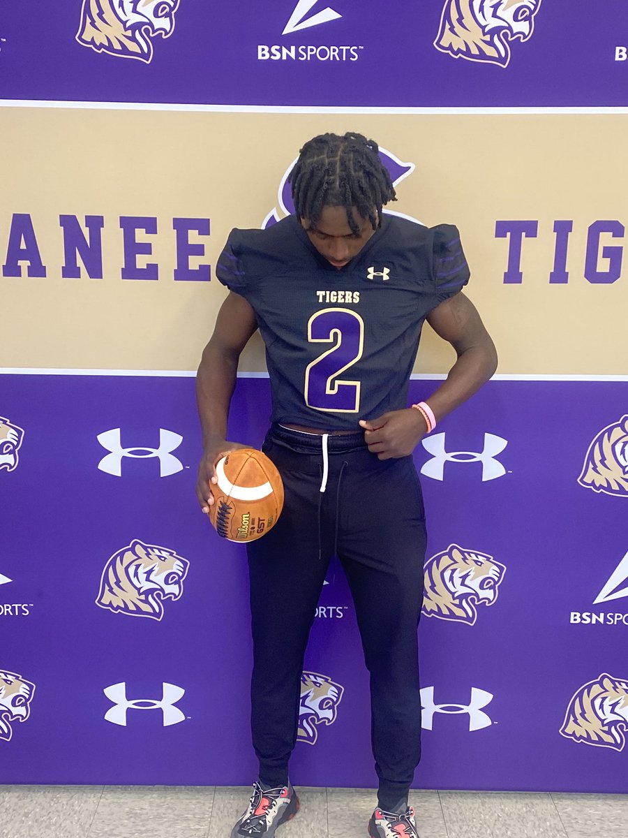 Beyond blessed and thankful to say that I’ve received my first offer from Sewanee University @FootballPell <a href="/coach_Menefee/">Lee Menefee</a> @YSR_CoachRundle <a href="/AL6AFootball/">Alabama5AFootball</a> <a href="/_coach_johnson/">coachmjohnson</a>