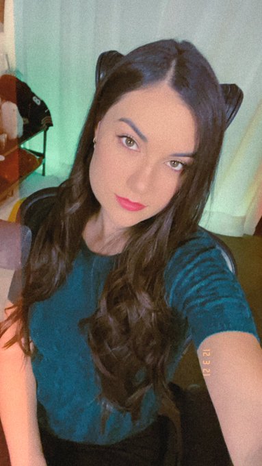 Going live NOW, do u know where to find me? 👇 https://t.co/M5a1CoawH7