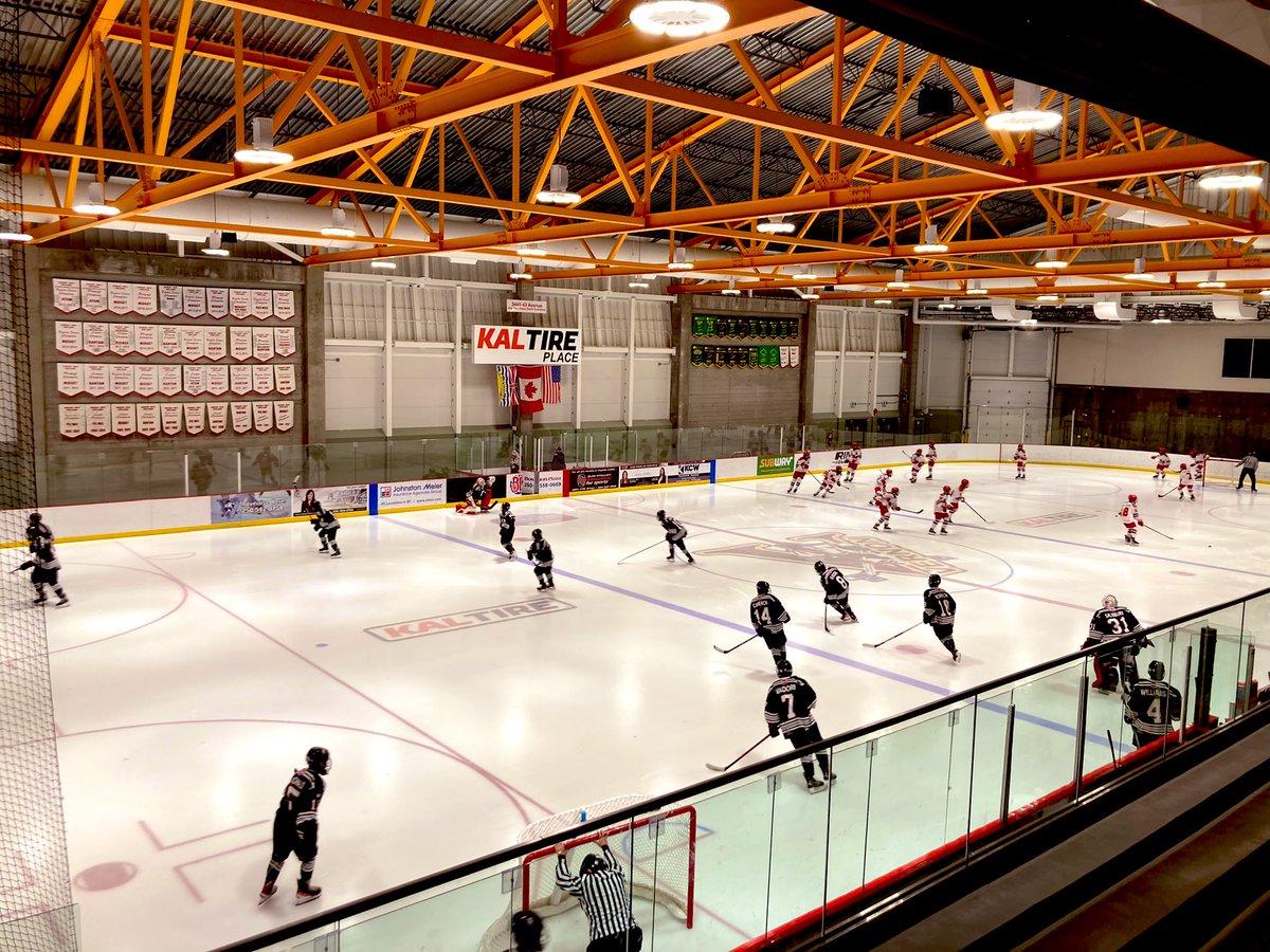s_drys's tweet photo. Game two of U-15 tourney! 3-BC teams & 3-Alberta teams made the trip @ISShockey #ISSscoutinglife https://t.co/b7VxLzggso