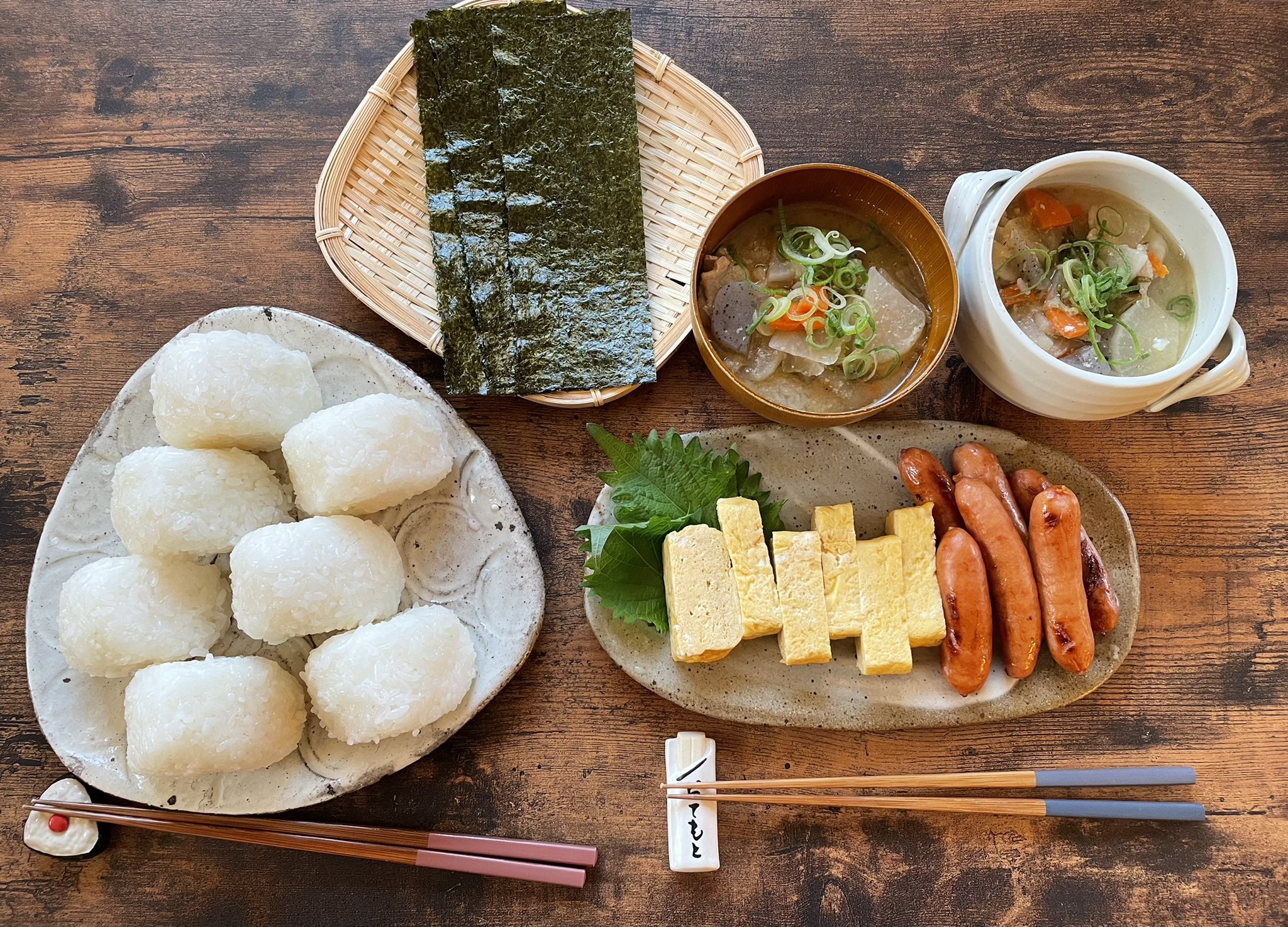 おむすびが食べたくなるときってあるよね 卵焼きとウィンナーは相性抜群 話題の画像プラス